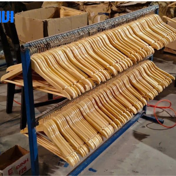 Tổng kho móc gỗ giá sỉ Envi