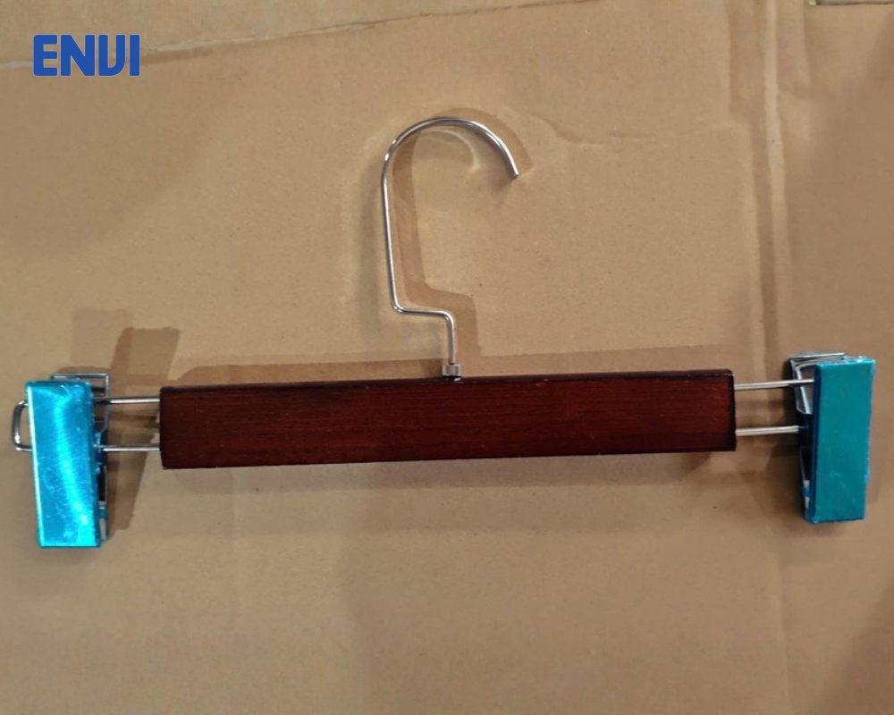 Móc gỗ kẹp kim loại