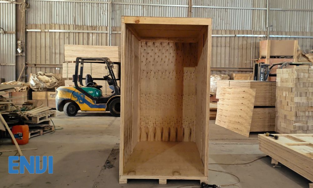 wooden liftvan