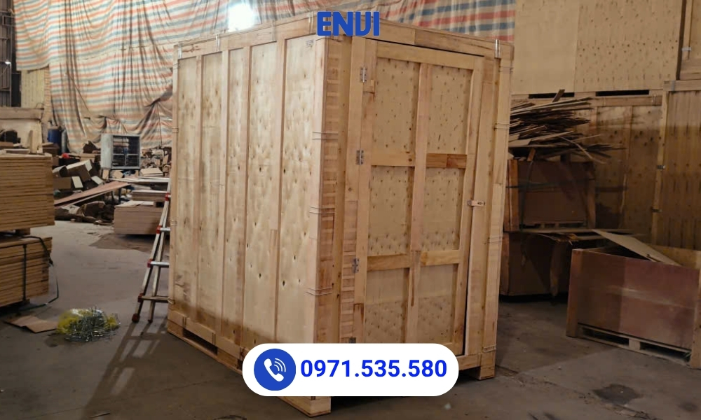 Thùng gỗ có cửa tiện lợi