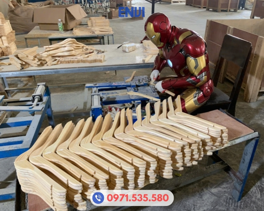 Xưởng sản xuất móc gỗ ENVI