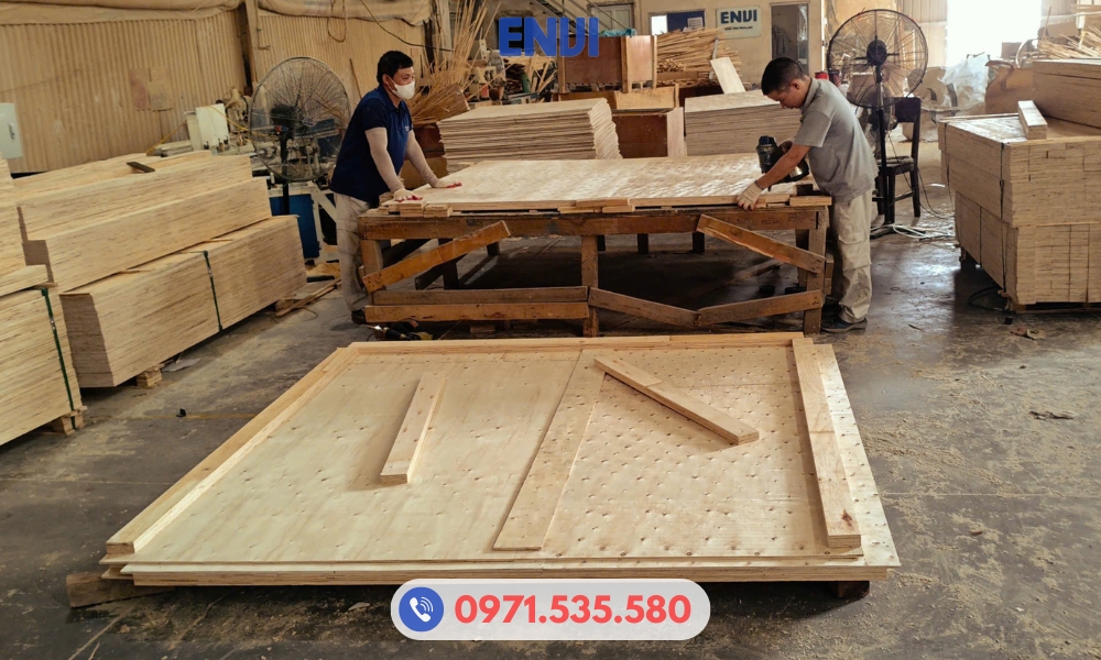Xưởng đóng thùng gỗ theo yêu cầu